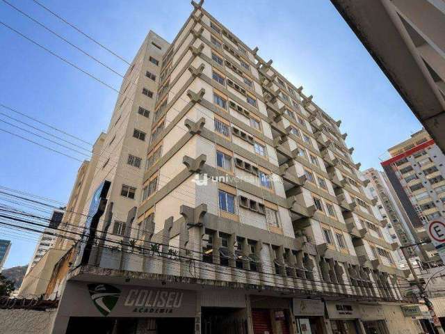 Apartamento com 2 Quartos para alugar, 62 m² por R$ 1.200/mês - Centro - Juiz de Fora/MG