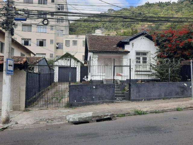 Casa com 3 quartos para alugar, 112 m² por R$ 2.500,00/mês - Jardim Glória - Juiz de Fora/MG