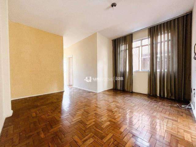 Apartamento com 3 Quartos para alugar, 79 m² por R$ 1.000/mês - Centro - Juiz de Fora/MG