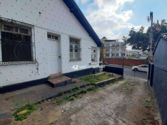 Casa com 3  quartos, 112 m² - venda por R$ 650.000 ou aluguel por R$ 2.769/mês - Jardim Glória - Juiz de Fora/MG