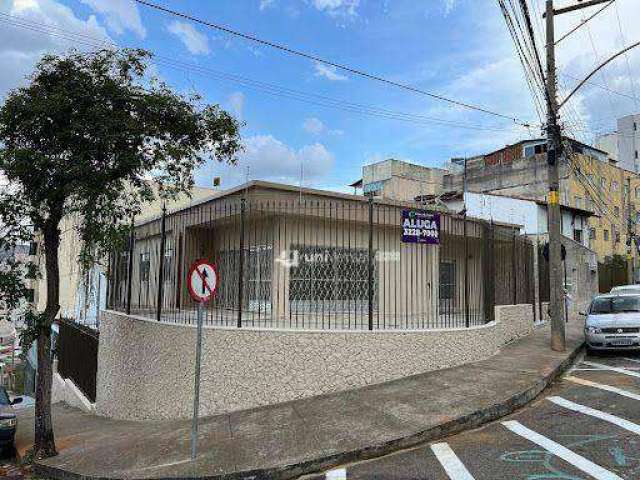 Casa com 5 dormitórios para alugar, 450 m² por R$ 6.109,00/mês - Santa Helena - Juiz de Fora/MG