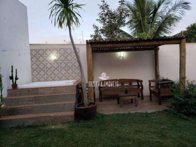 Casa com 4 quartos à venda, 350 m² por R$ 980.000 - Cidade Jardim - Uberlândia/MG