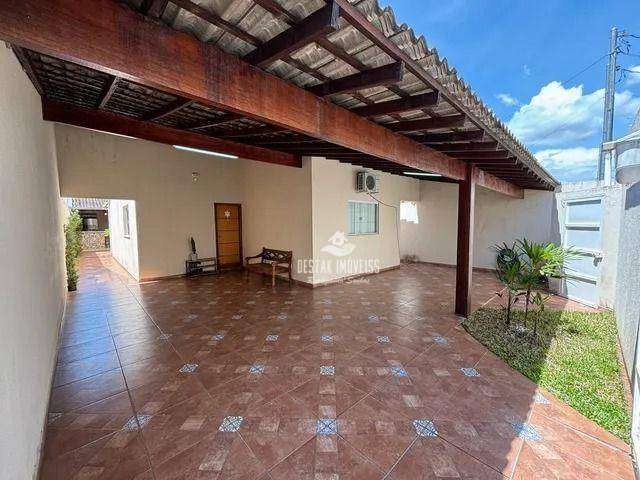 Casa com 3 dormitórios à venda, 250 m² por R$ 700.000 - Jardim Holanda - Uberlândia/MG