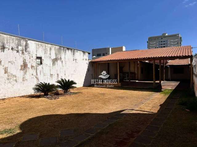 Casa com 3 quartos à venda, 400 m² por R$ 600.000 - Nossa Senhora Aparecida - Uberlândia/MG