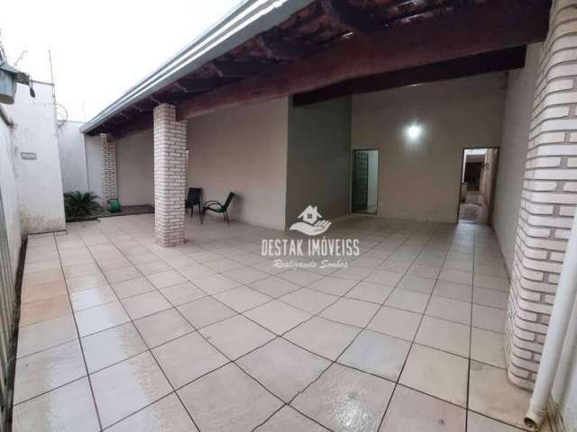 Casa com 3 quartos à venda, 250 m² por R$ 580.000 - Jardim Holanda - Uberlândia/MG