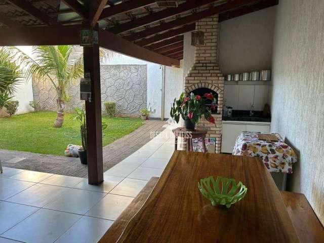 Casa com 3 dormitórios à venda, 250 m² por R$ 590.000 - Jardim Europa - Uberlândia/MG