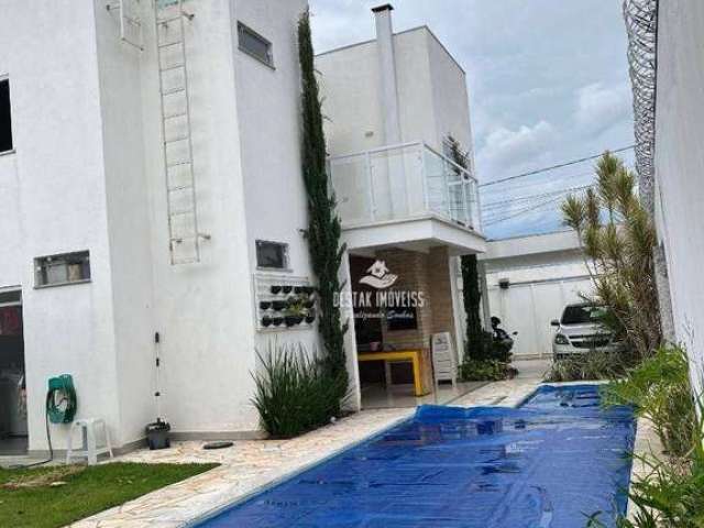 Sobrado com 3 quartos à venda, 175 m² por R$ 990.000 - Jardim Veneza - Uberlândia/MG