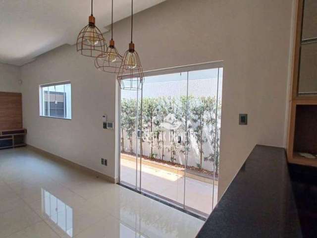 Casa com 3 quartos à venda, 152 m² por R$ 850.000 - Jardim Holanda - Uberlândia/MG