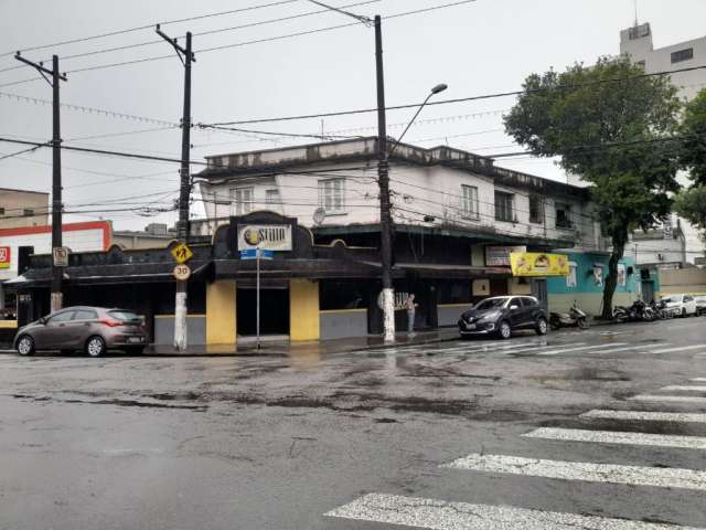 Loja de esquina na Senador Dantas - Santos - SP