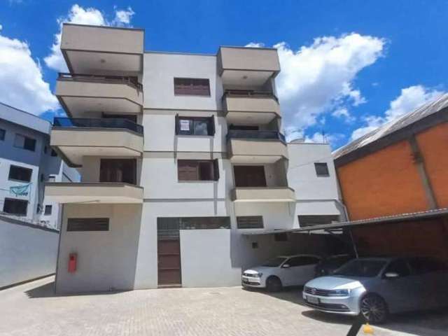 Apartamento semimobiliado no bairro Santa Catarina