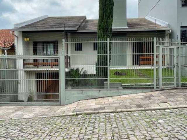 Casa semimobiliada - Bairro Bela Vista