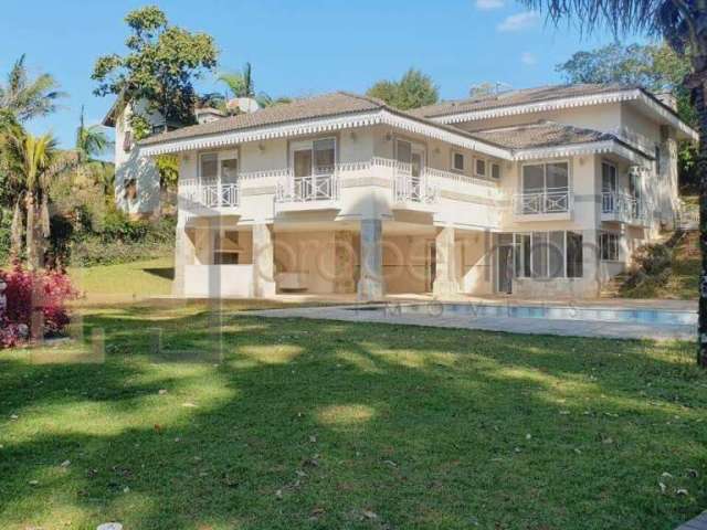 Casa com 4 suítes à VENDA no Residencial Suíça da Cantareira em Mairiporã/SP