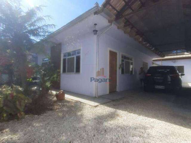 Casa com 3 dormitórios à venda, 117 m² por R$ 650.000,00 - Centro - Palhoça/SC