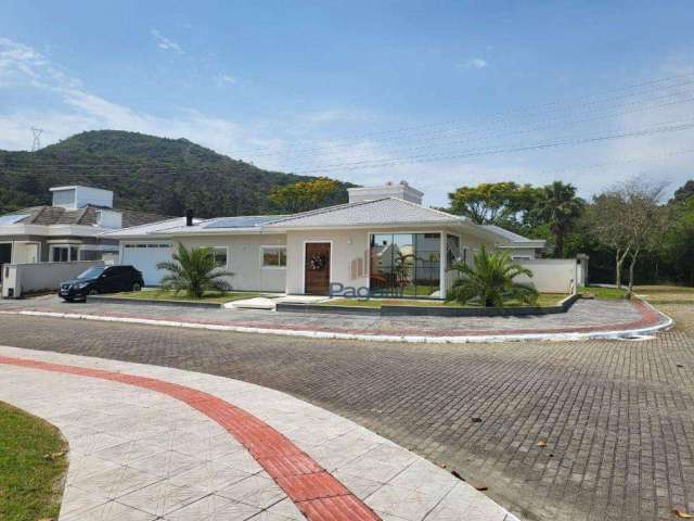 Casa com 3 dormitórios à venda, 198 m² por R$ 1.700.000,00 - Praia de Fora - Palhoça/SC