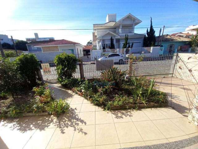 Casa com 3 dormitórios à venda, 151 m² por R$ 790.000 - Centro - Palhoça/SC