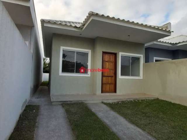 Casa com 3 quartos à venda na Rua do Oriente, Balneário São Pedro, São Pedro da Aldeia, 90 m2 por R$ 390.000