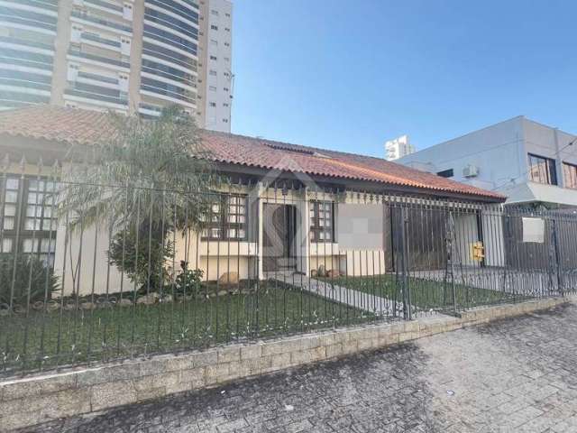 Casa comercial para locação na vila estrela