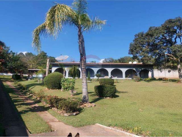 Casa de Campo à Venda em Campo Limpo Paulista, Térrea, 4 Suítes, R$ 995.000,00