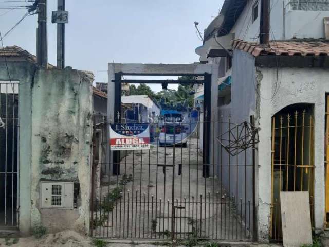 Casa para Locação em Itaquaquecetuba, Vila Maria Augusta, 3 dormitórios, 2 banheiros, 4 vagas