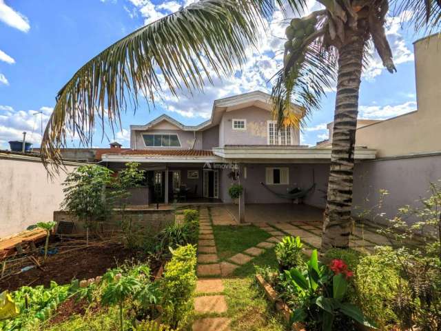 Casa com 4 dormitórios, 2 suítes, para venda no Jardim Thelja, em Americana, SP