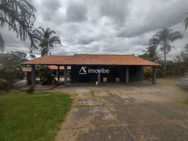 Chácara à venda na Praia dos Namorados em Americana/SP.