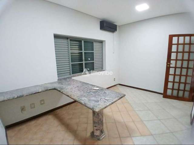 Casa Comercial Com 5 Salas, Ideal para Consultórios, Salão de Beleza/Estética e Escritórios