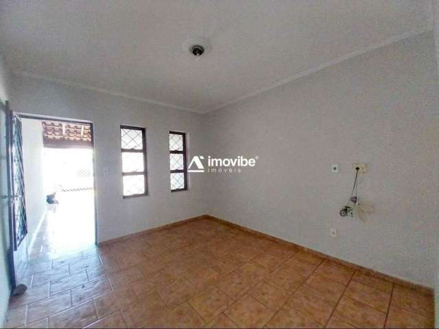 Casa com 2 Dormitórios e Garagem para 2 Carros no Bairro São Manoel, Americana/SP