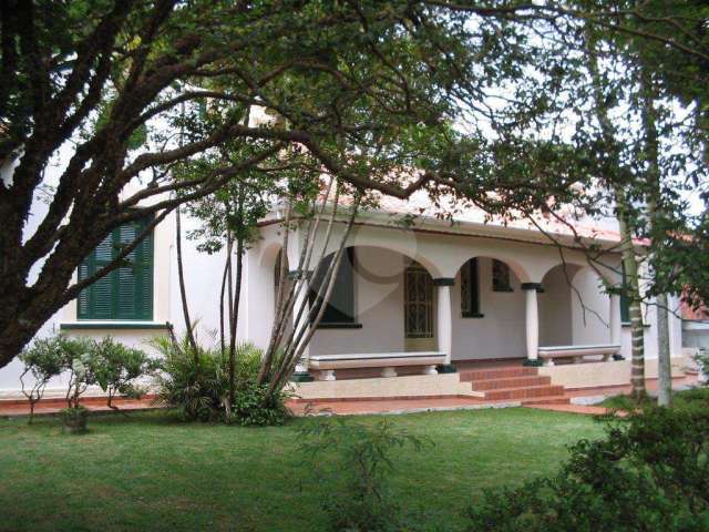 Casa Estilo Colonial no Horto Florestal Venda e Locação