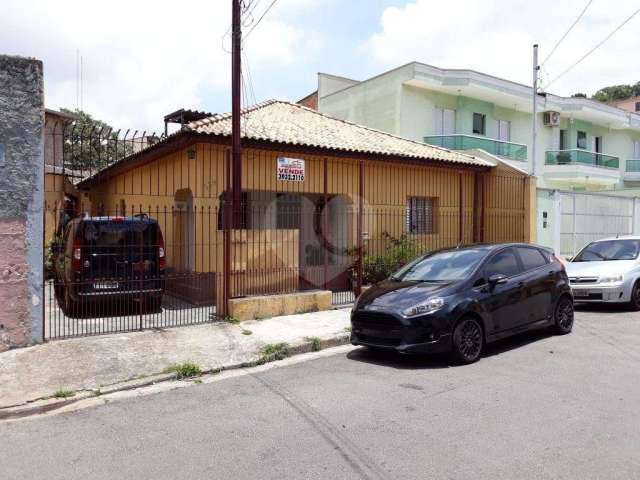 Casa totalmente térrea ótima oportunidade de negócio com edicula  ótimo terreno e bem localizada!