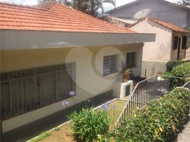 Casa térrea a venda no horto florestal - 4 dormitórios e 3 vagas de garagem