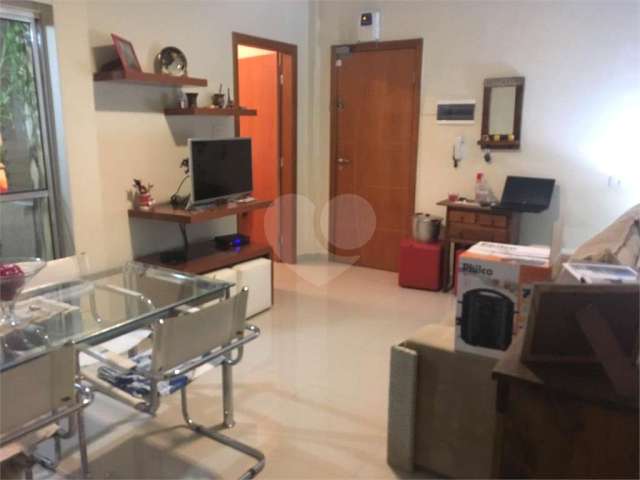 Apartamento padrão com 71m² na principal rua da Casa Verde