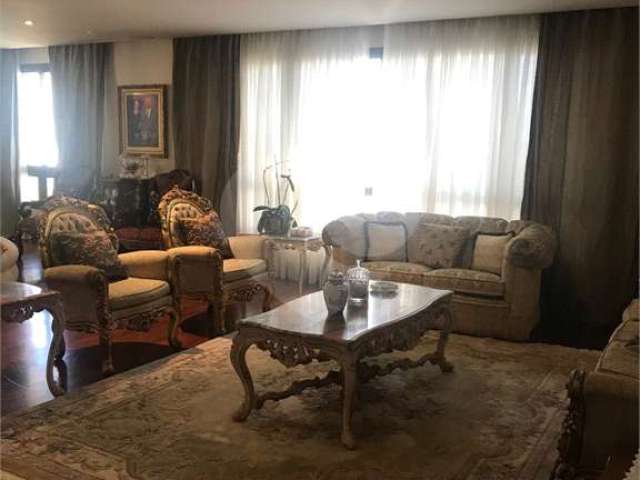 Apartamento de alto padrão, 380 m², 4 suítes em Santana - Zona Norte - SP