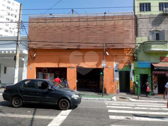 Prédio na Penha com 760 metros