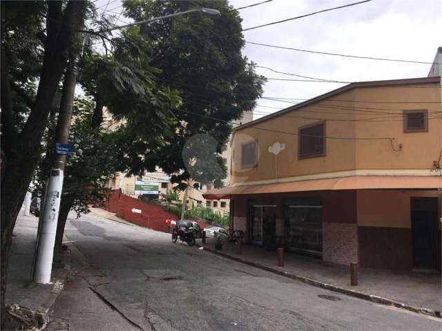 Prédio Comercial a venda no Lauzane Paulista, localizado a 200 metros do Shopping Santana!