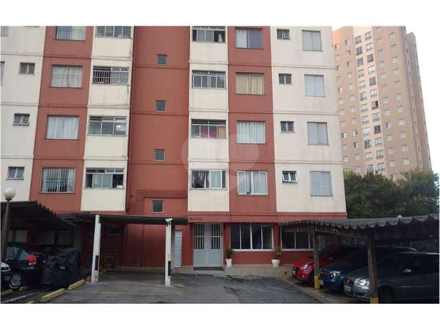 Excelente Apartamento no Parque Bristol