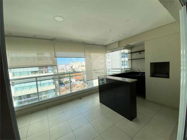 Apartamento de 145 m² na Barra Funda, finamente decorado, com 3 suítes, 3 vagas