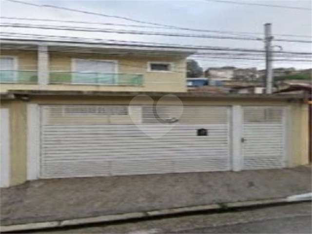 Sobrado a 15 minutos do metrô Parada Inglesa