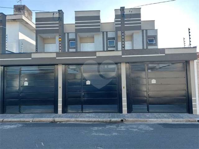 Vende.se sobrados novos - c/tres dorms. e uma suíte e uma bela área gourmet