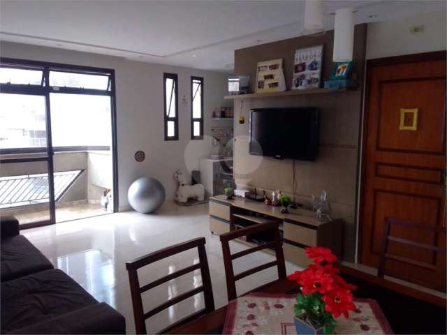 Apartamento em Osasco, entre o Centro e o bairro Bela Vista, 108,81m², 4 quartos, 1 suíte, 2 vagas