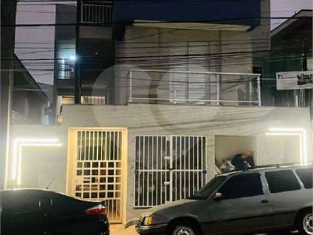 Belíssimo Apartamento em Condomínio Fechado na Parada Inglesa