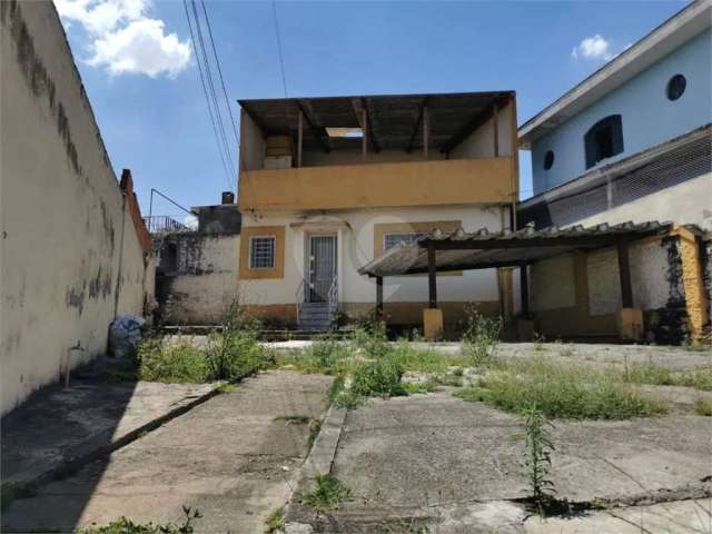 Terreno à venda no bairro do Limão com 10 metros de frente