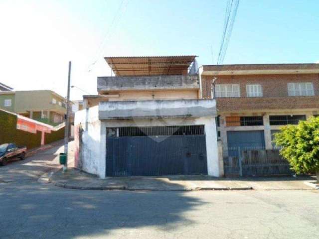 Sobrado a venda na vila ester - próx. av. imirim - 3 dorms (1 suíte), área gourmet e 4 vagas