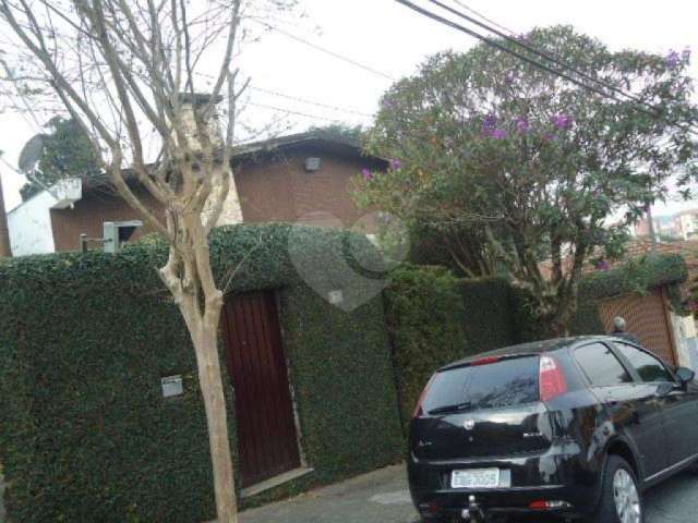 Sobrado maravilhoso à venda no Jardim Paraíso - próx. av. Santa Inês - 4 quartos (1 suíte) e 5 vagas