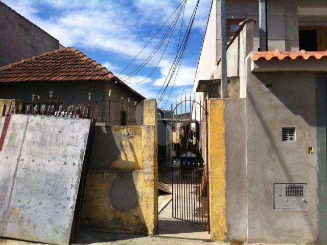 Terreno com 6 casas antigas a venda na vila maria