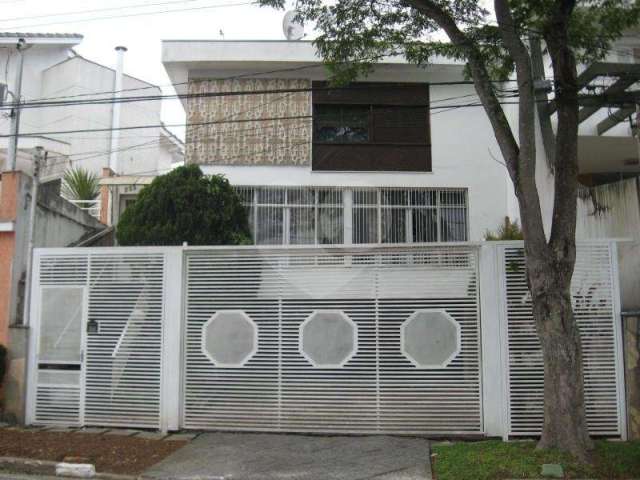 Sobrado Palmas do Tremembé | 289m² | 4 Dormitórios (1 Suíte) | 4 Vagas | Bem Localizado