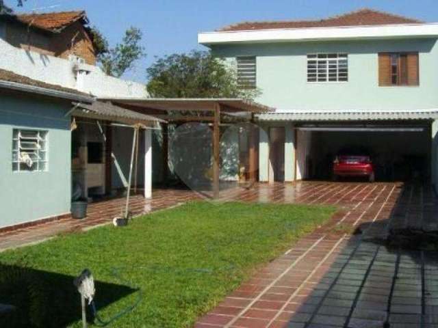 Casa térrea com 2 moradias indepéndentes a venda  no tremembé