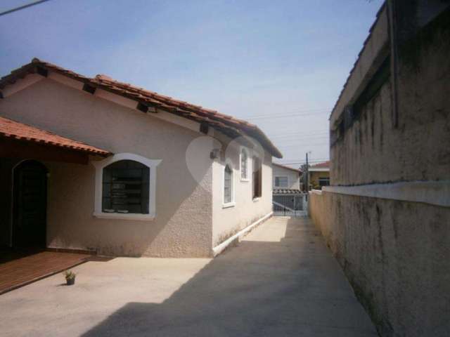 Casa térrea na Vila Irmãos Arnoni