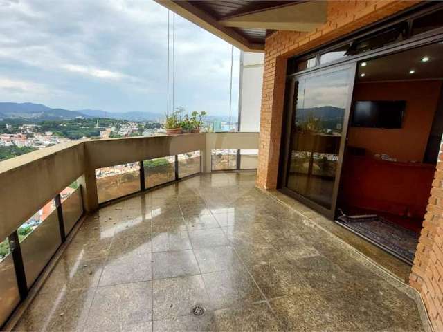 Apartamento para venda na Água Fria com 272m²