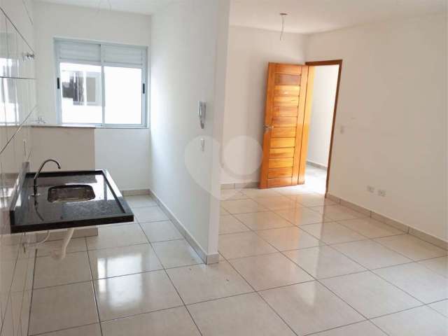 Apartamento de 48m2 localizado na Travessa da Av. Jaçanã 2 dorms