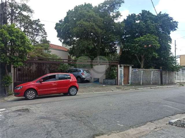 Terreno na Zona Norte, no Bairro Vila Prado, com 540m², Próximo a Avenida Deputado Emilio Carlos